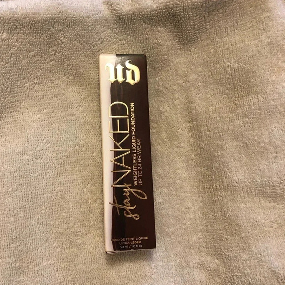 Urban Decay Other - Urban Decay Stay Naked liquid foundation
